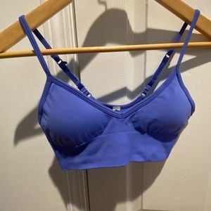 Lululemon sports bra size 4